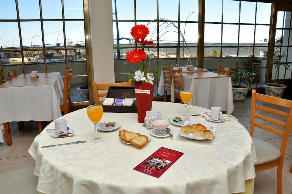 Merit Mar Del Plata Bagian luar foto